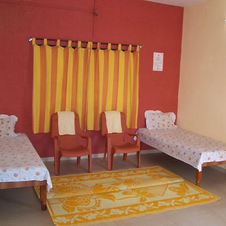 Mtdc Approved Mohiniraj Guest House Nashik Exterior photo